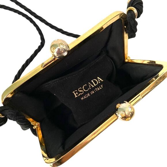 Vintage Escada Made in Italy Quilted Sling Bag with Gold Tone Hardware - Picture 5 of 15